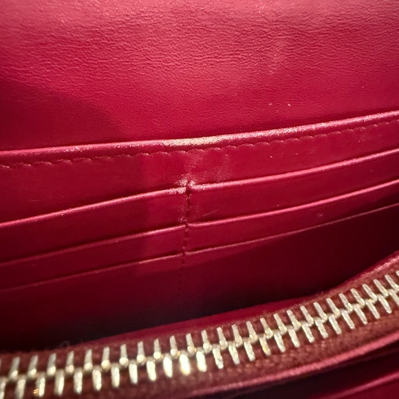 Miu Miu Red Croc-Embossed Clutch with Gold Chain W/COA - Picture 10 of 16